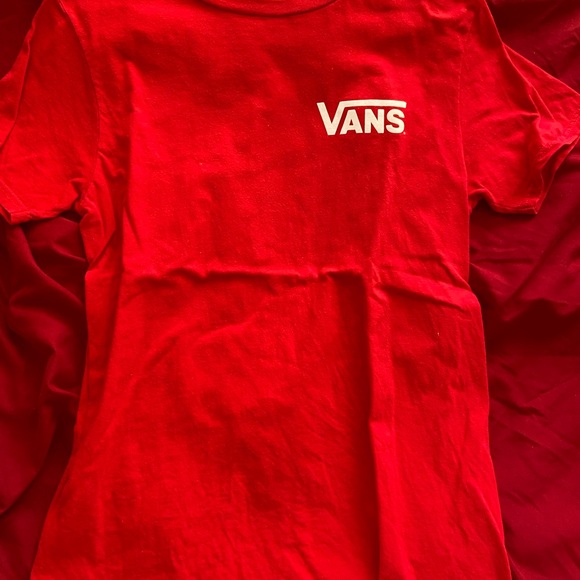 12 T-Shirts, 1 Sweater and 2 Flannel - Picture 6 of 15